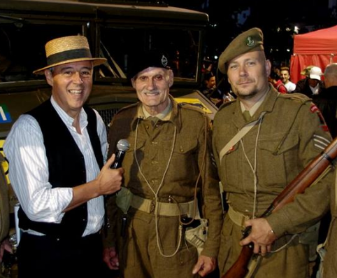 29271-1526922994-Bal+Bevrijding+2017+-+Harry+interview+soldaten