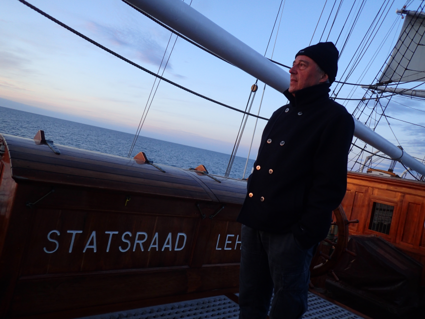 30610-1570900018-BLOG+-+Tall+Ships+Harry+in+de+verte+kijkend+naam+Stadsrath+Lemk+