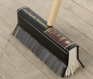 712-1539950677-BLOG+-+Hoe+wordt+men+spreker+Encyclopedia+Brittanica+borstel