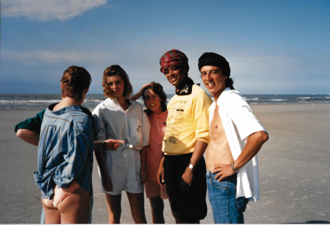 743-1542397619-BLOG+-+Scan+Jean+Bosco+samen+op+foto+strand+ed+