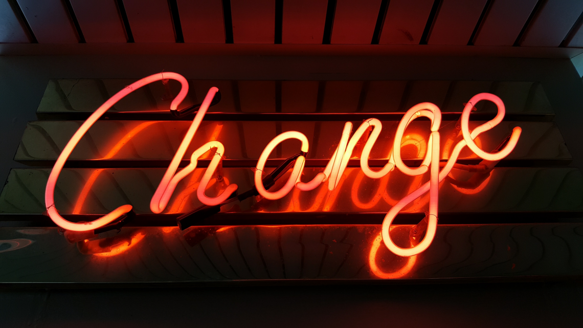 753-1543961728-BLOG+-+Verandering+Change+neon+
