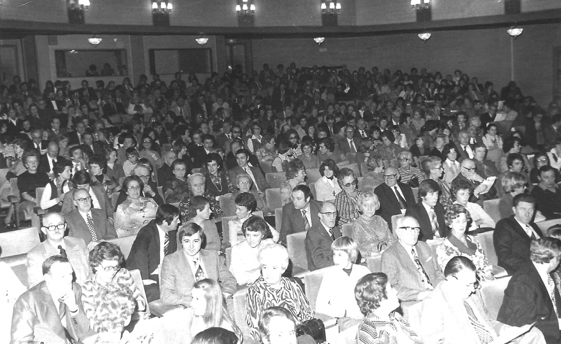 988-1581186659-BLOG+-+Slisse+Bouwt+Breidelszonen+publiek+in+Arenbergzaal+