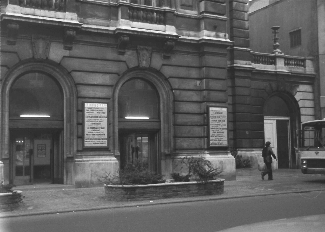 994-1582482941-BLOG+-+Slisse+Bouwt+AB+-+Stadsschouwburg+wsch+Leuven+ingang+